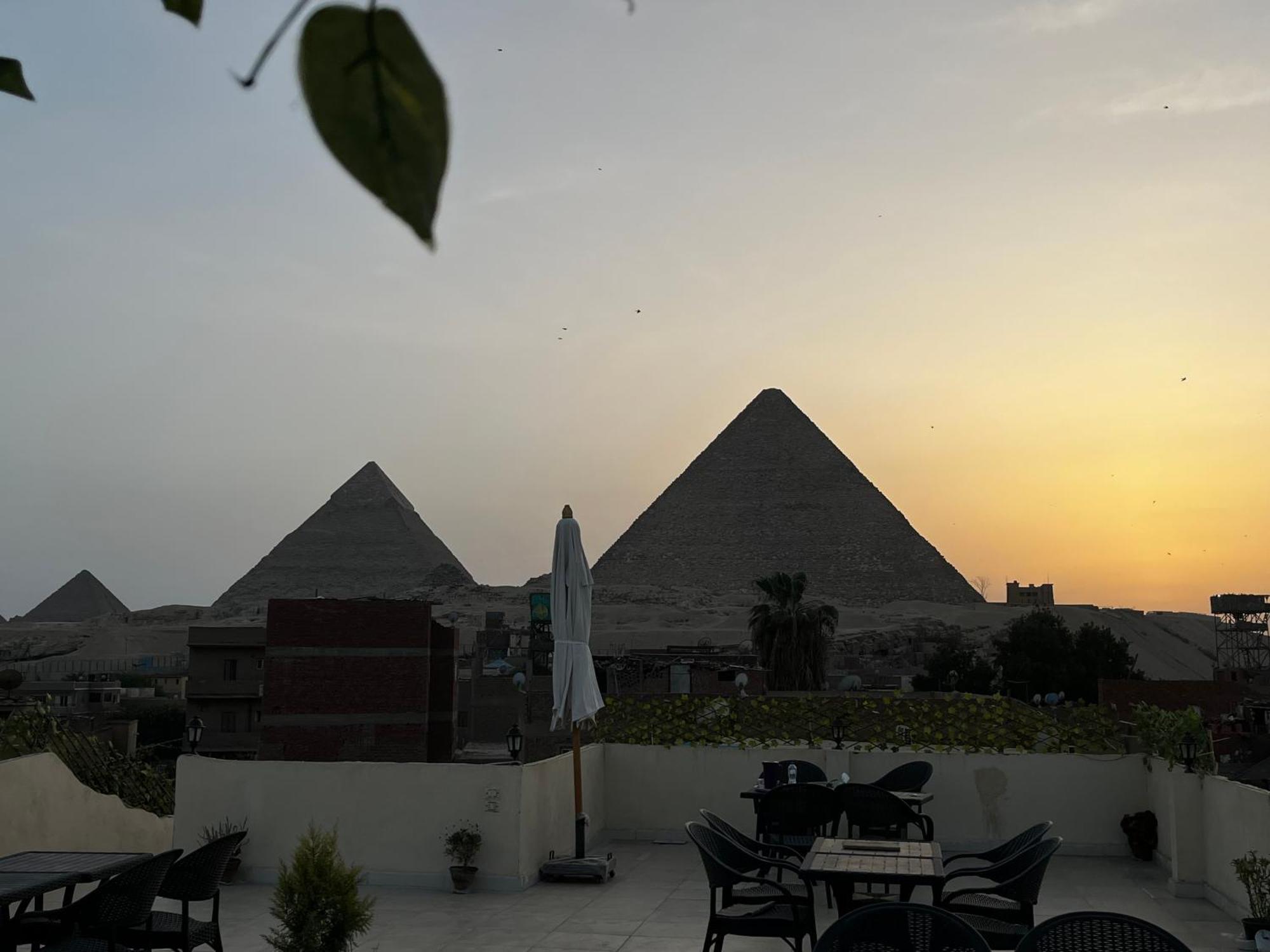 Hur Pyramids Land Inn Kafret el-Gabal Eksteriør billede