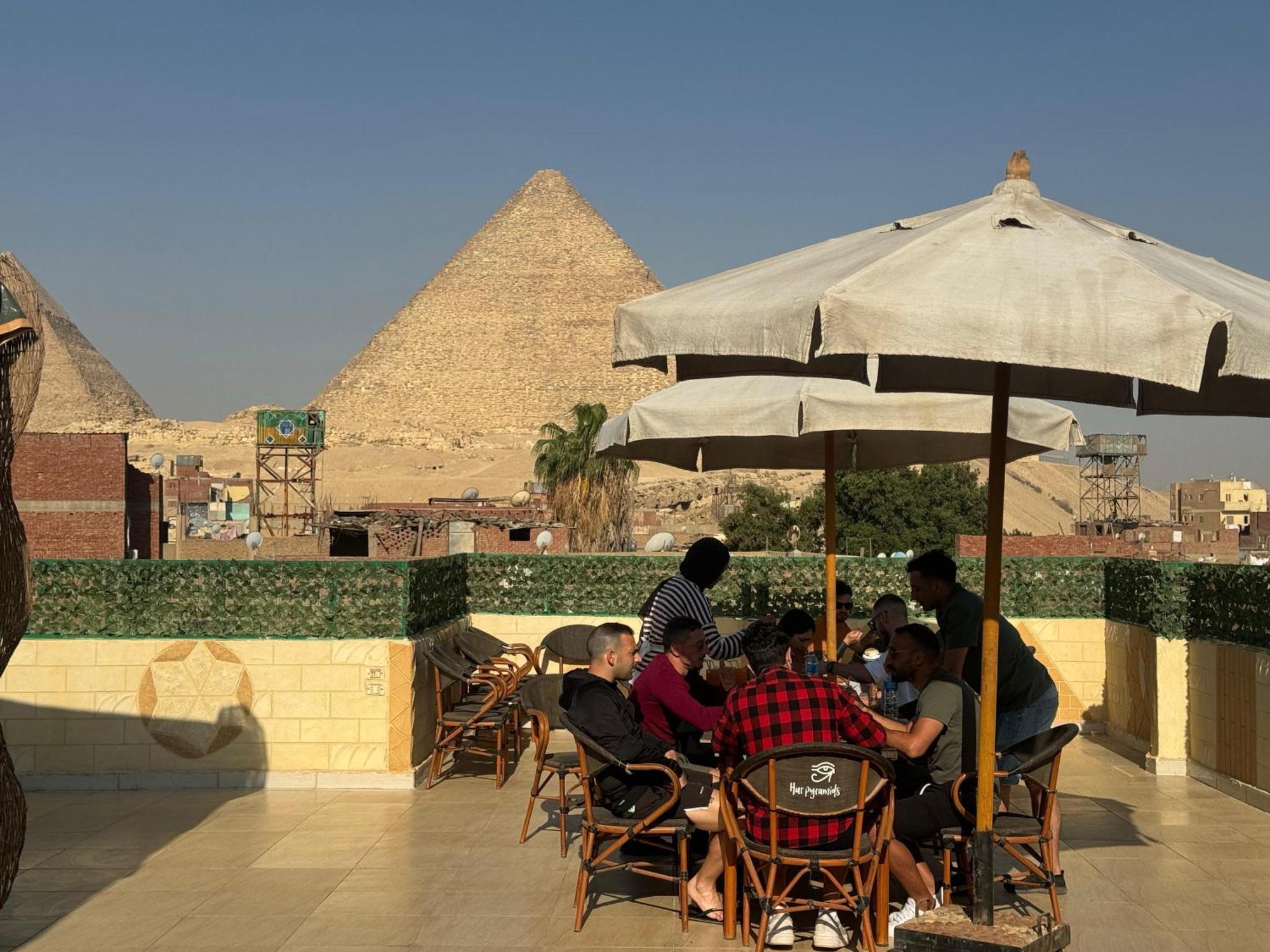 Hur Pyramids Land Inn Kafret el-Gabal Eksteriør billede